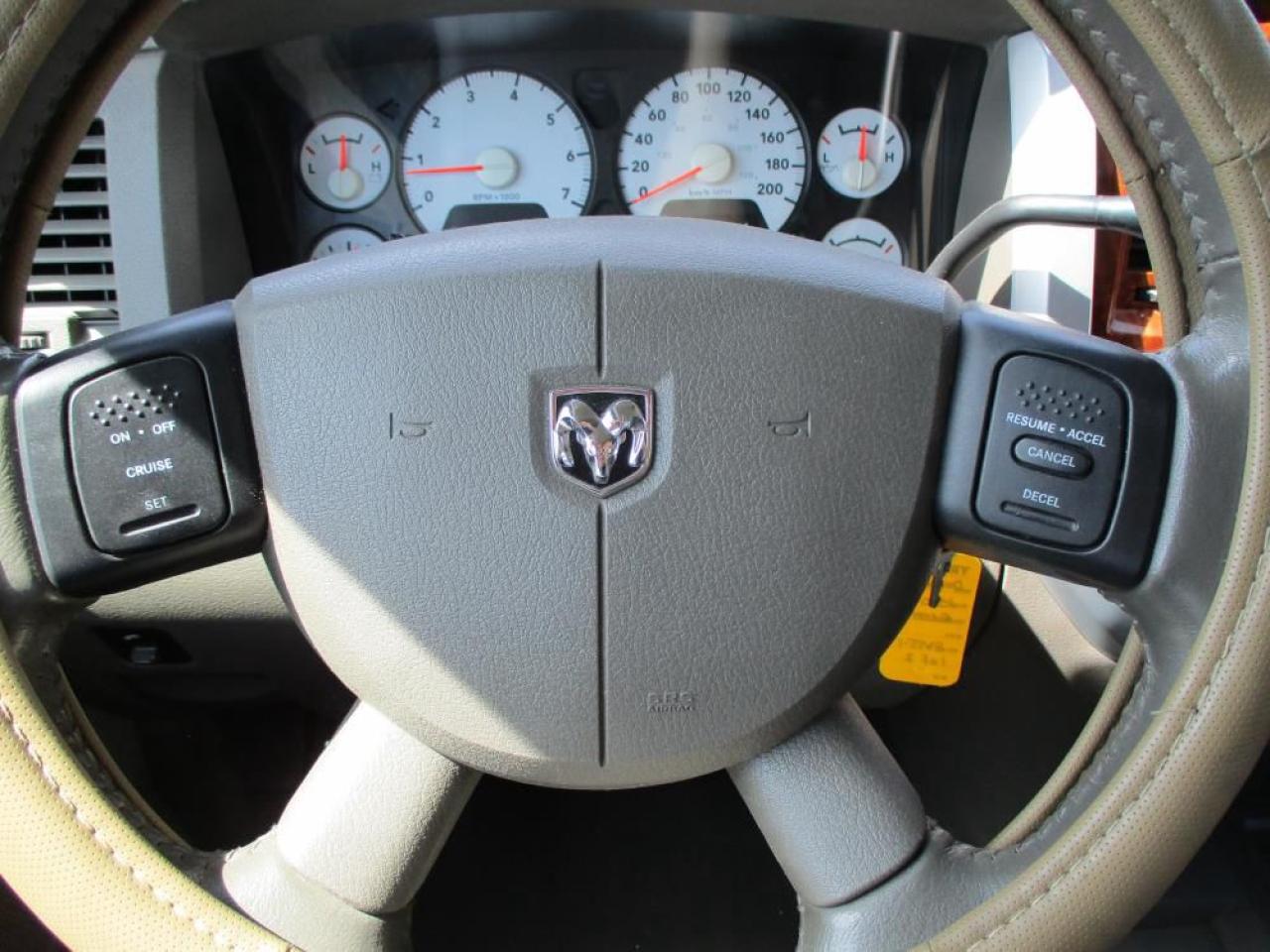 2007 Dodge Ram 1500 Laramie Mega Cab 4WD Photo15
