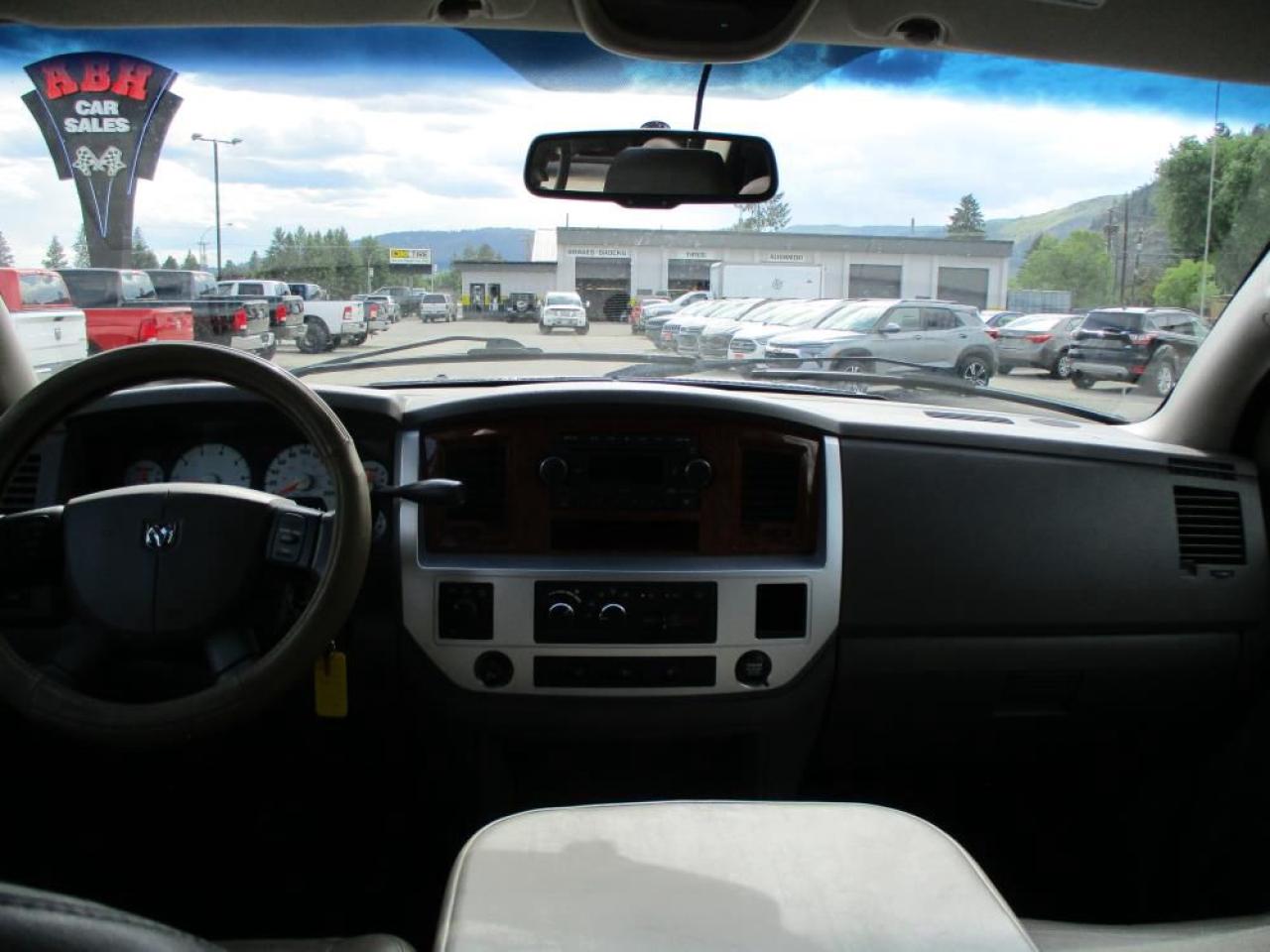 2007 Dodge Ram 1500 Laramie Mega Cab 4WD Photo19