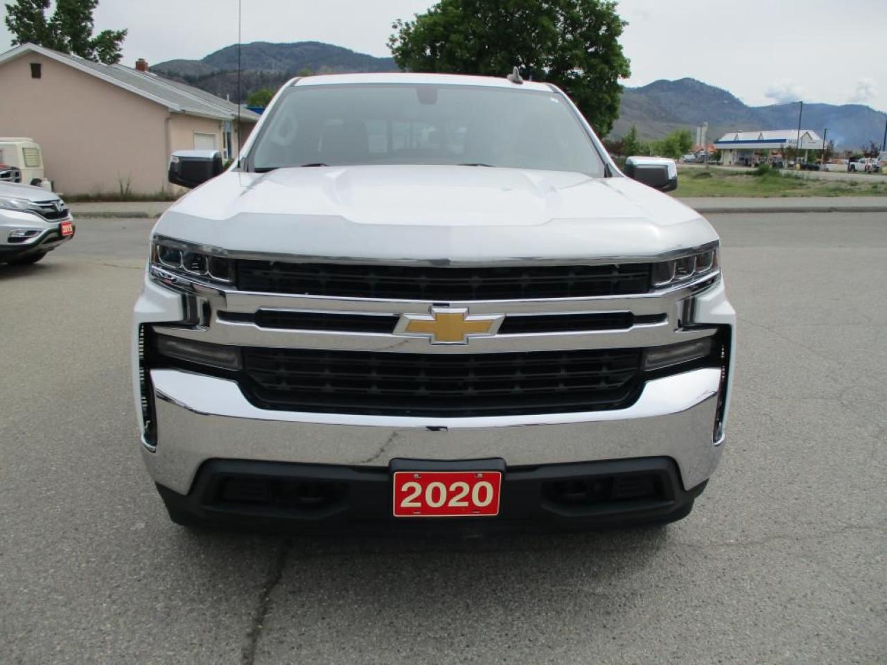 2020 Chevrolet Silverado 1500 LT Crew Cab 4WD Photo1