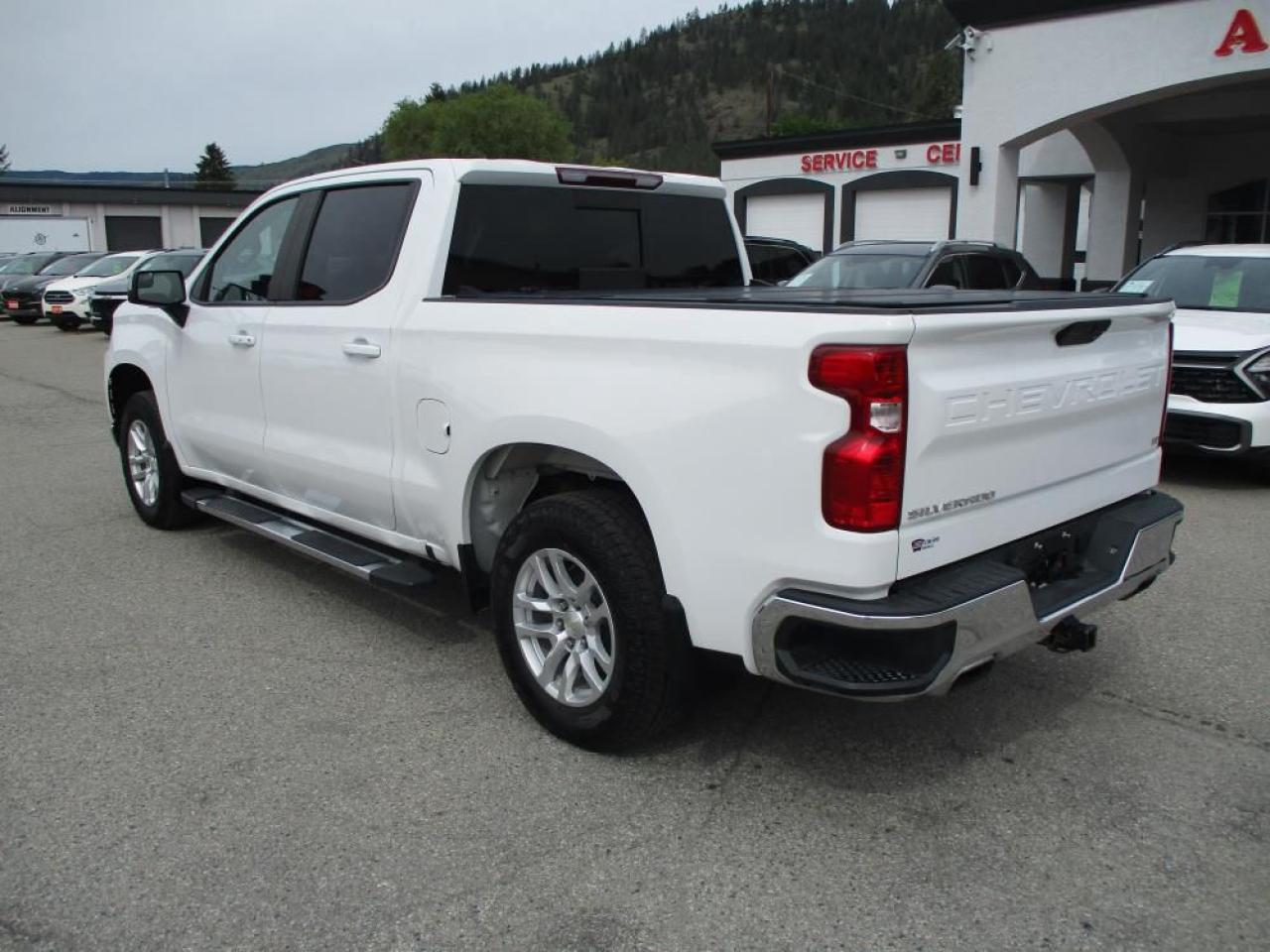 2020 Chevrolet Silverado 1500 LT Crew Cab 4WD Photo6