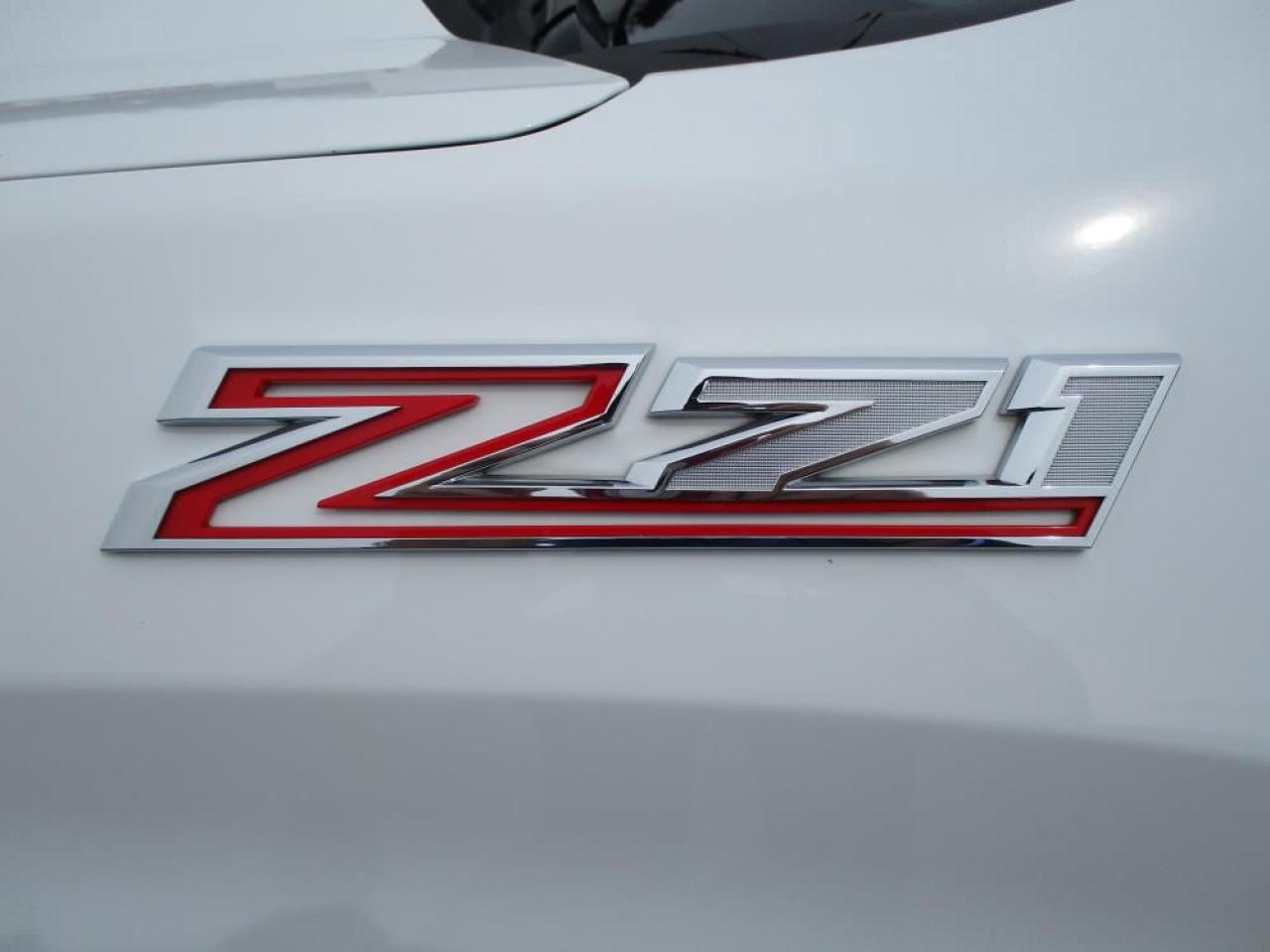 2020 Chevrolet Silverado 1500 LT Crew Cab 4WD Photo9