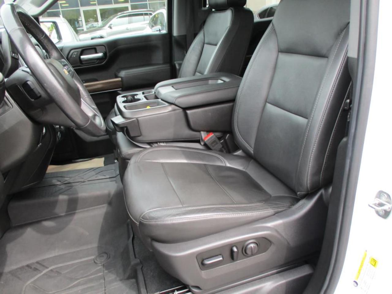 2020 Chevrolet Silverado 1500 LT Crew Cab 4WD Photo12