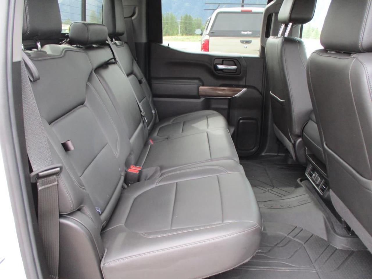 2020 Chevrolet Silverado 1500 LT Crew Cab 4WD Photo14