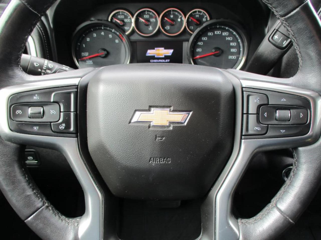 2020 Chevrolet Silverado 1500 LT Crew Cab 4WD Photo16