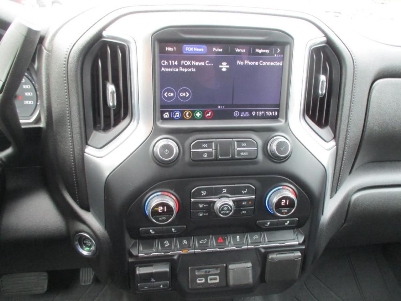 2020 Chevrolet Silverado 1500 LT Crew Cab 4WD Photo19