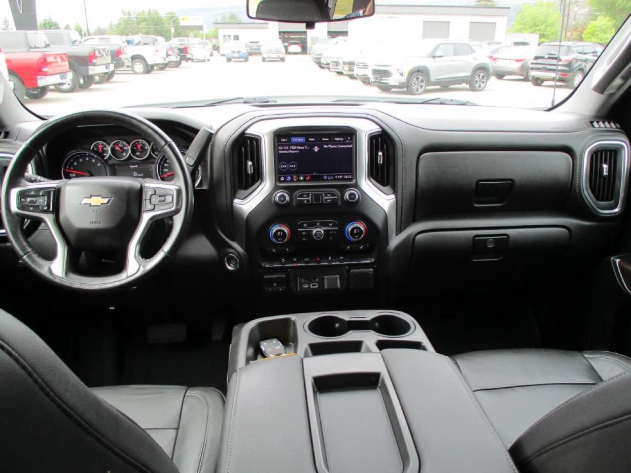 2020 Chevrolet Silverado 1500 LT Crew Cab 4WD Photo20