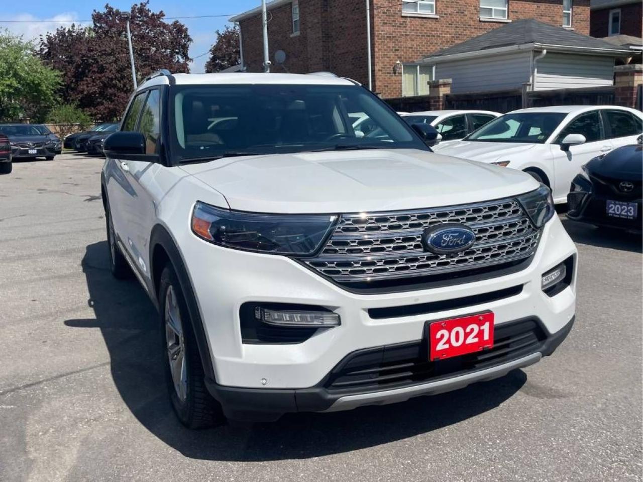 2021 Ford Explorer LIMITED - Photo #4