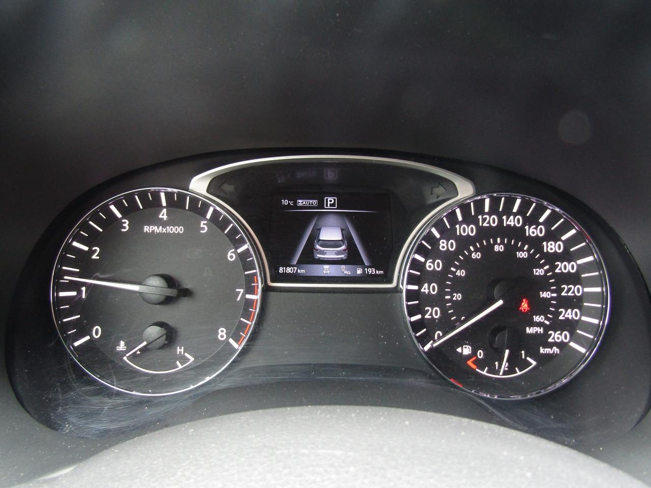 2018 Nissan Pathfinder SV Photo