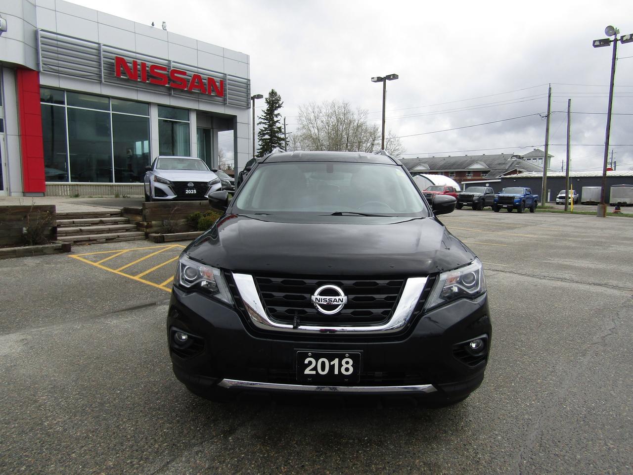 2018 Nissan Pathfinder SV Photo