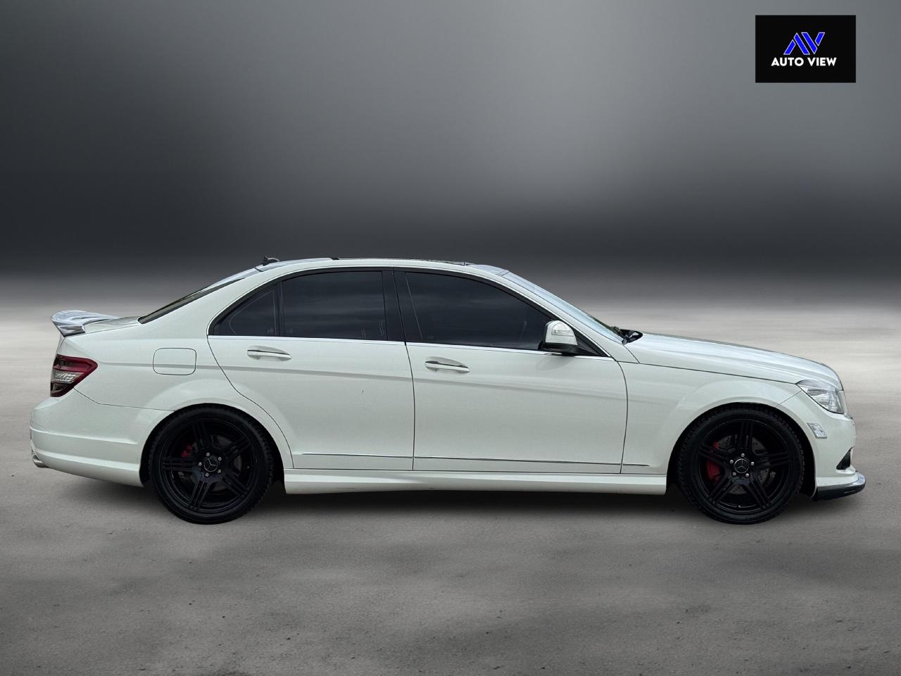 2009 Mercedes-Benz C-Class 3.5L **WELL SERVICED** - Photo #4