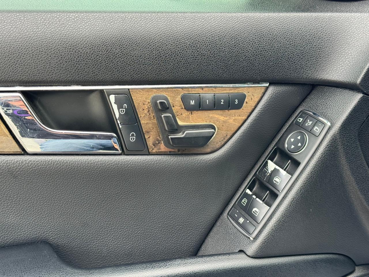 2009 Mercedes-Benz C-Class 3.5L **WELL SERVICED** - Photo #28