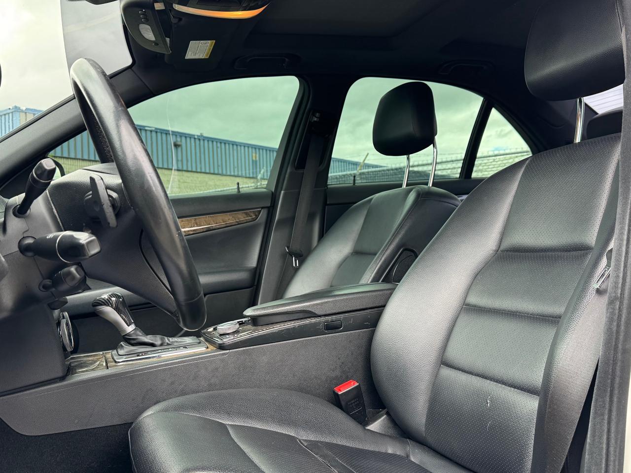 2009 Mercedes-Benz C-Class 3.5L **WELL SERVICED** - Photo #30