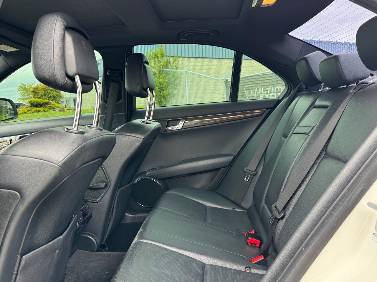 2009 Mercedes-Benz C-Class 3.5L **WELL SERVICED** - Photo #31
