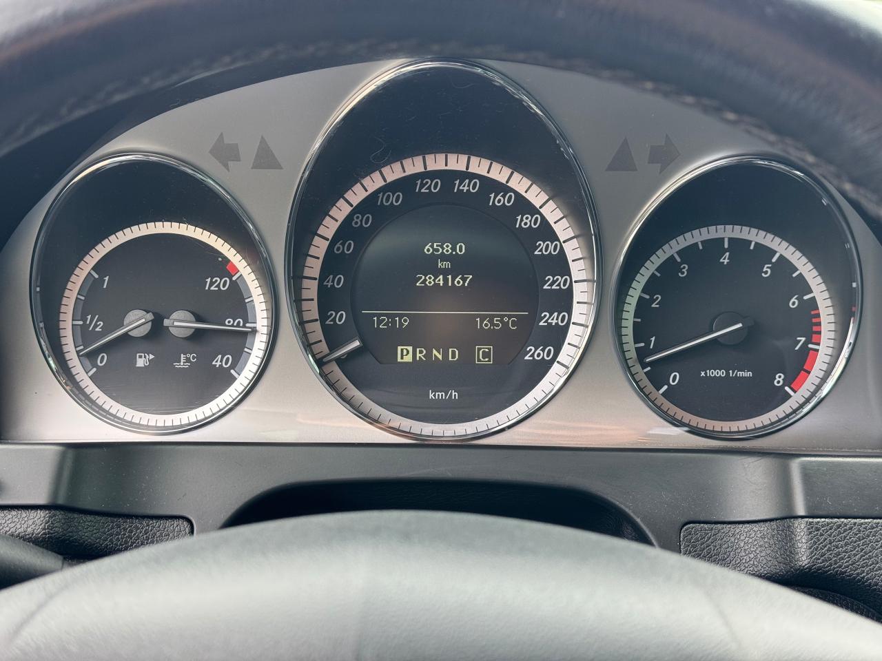 2009 Mercedes-Benz C-Class 3.5L **WELL SERVICED** - Photo #24