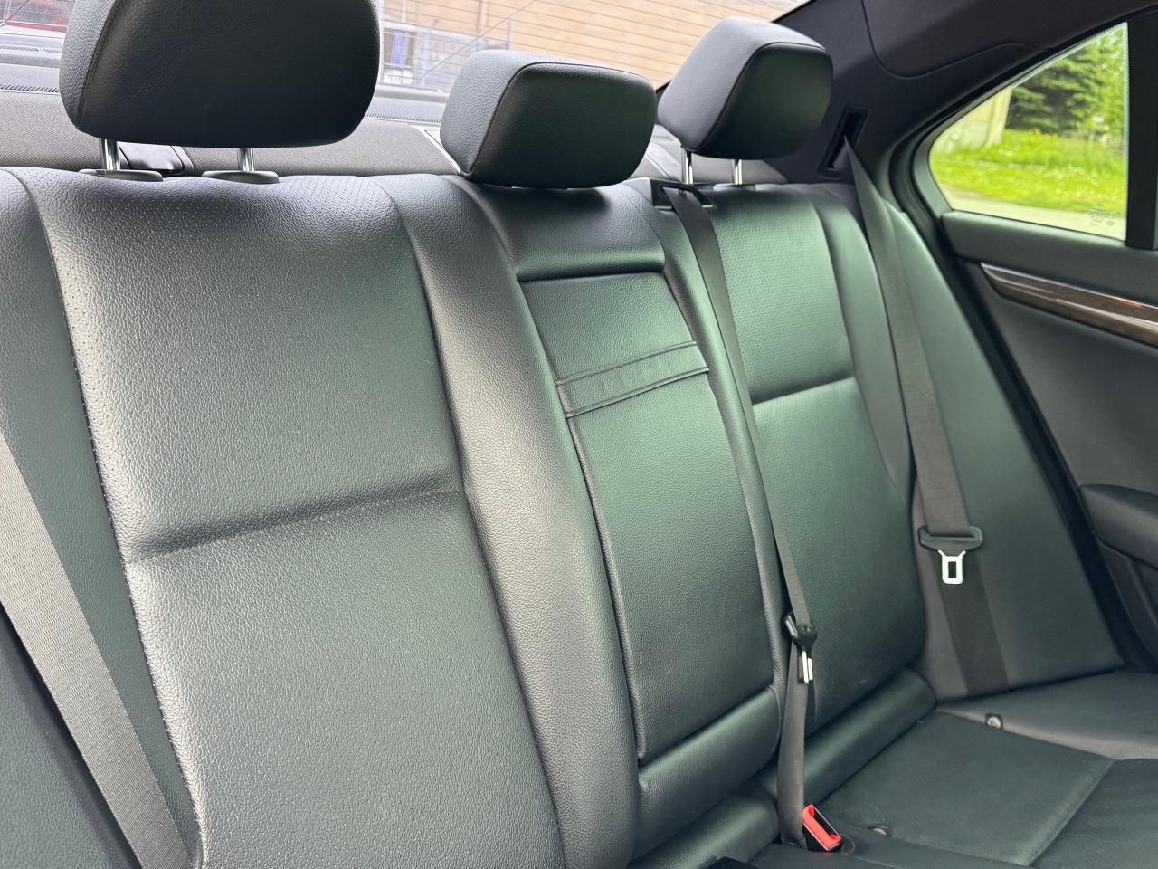 2009 Mercedes-Benz C-Class 3.5L **WELL SERVICED** - Photo #32