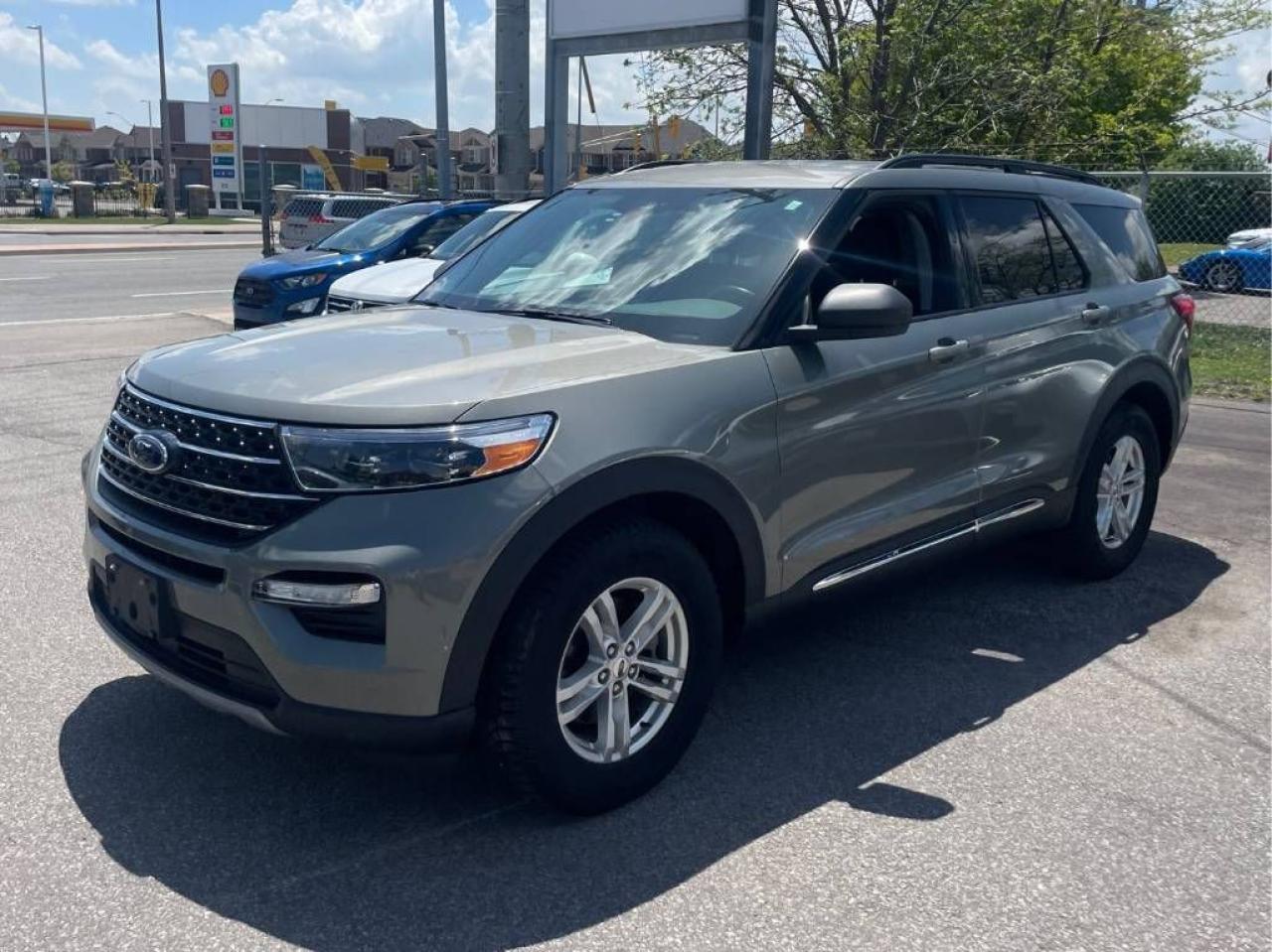 2020 Ford Explorer XLT - Photo #2
