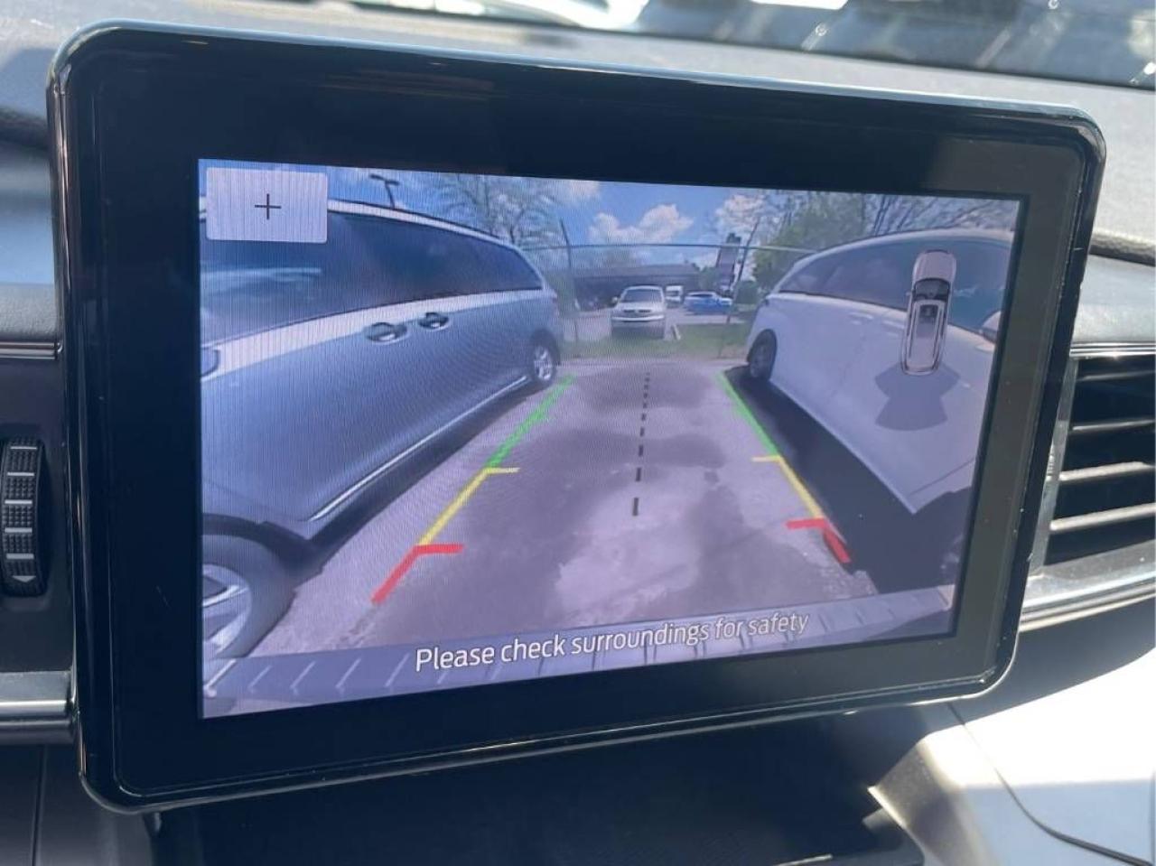 2020 Ford Explorer XLT - Photo #9