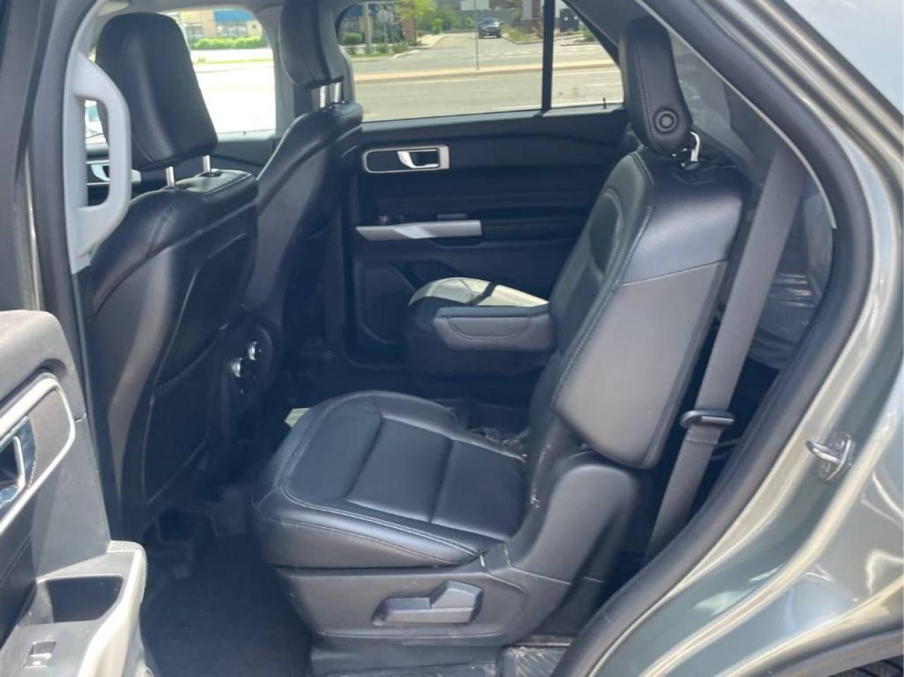 2020 Ford Explorer XLT - Photo #10