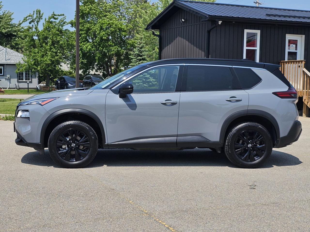 2023 Nissan Rogue SV Midnight Edition AWD - Photo #8