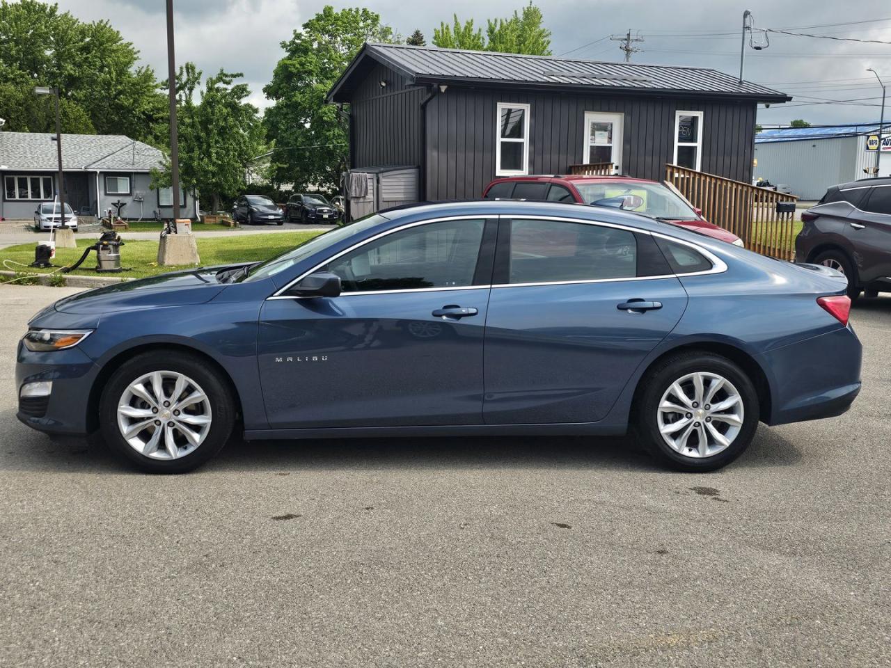2024 Chevrolet Malibu 1LT - 1.5L 4cyl. engine, Fuel Efficient - Photo #9