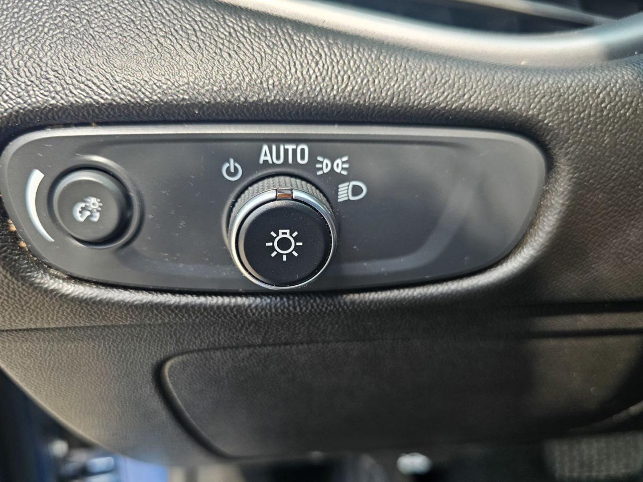 2024 Chevrolet Malibu 1LT - 1.5L 4cyl. engine, Fuel Efficient - Photo #13