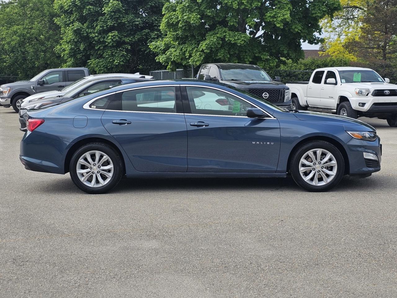 2024 Chevrolet Malibu 1LT - 1.5L 4cyl. engine, Fuel Efficient - Photo #4