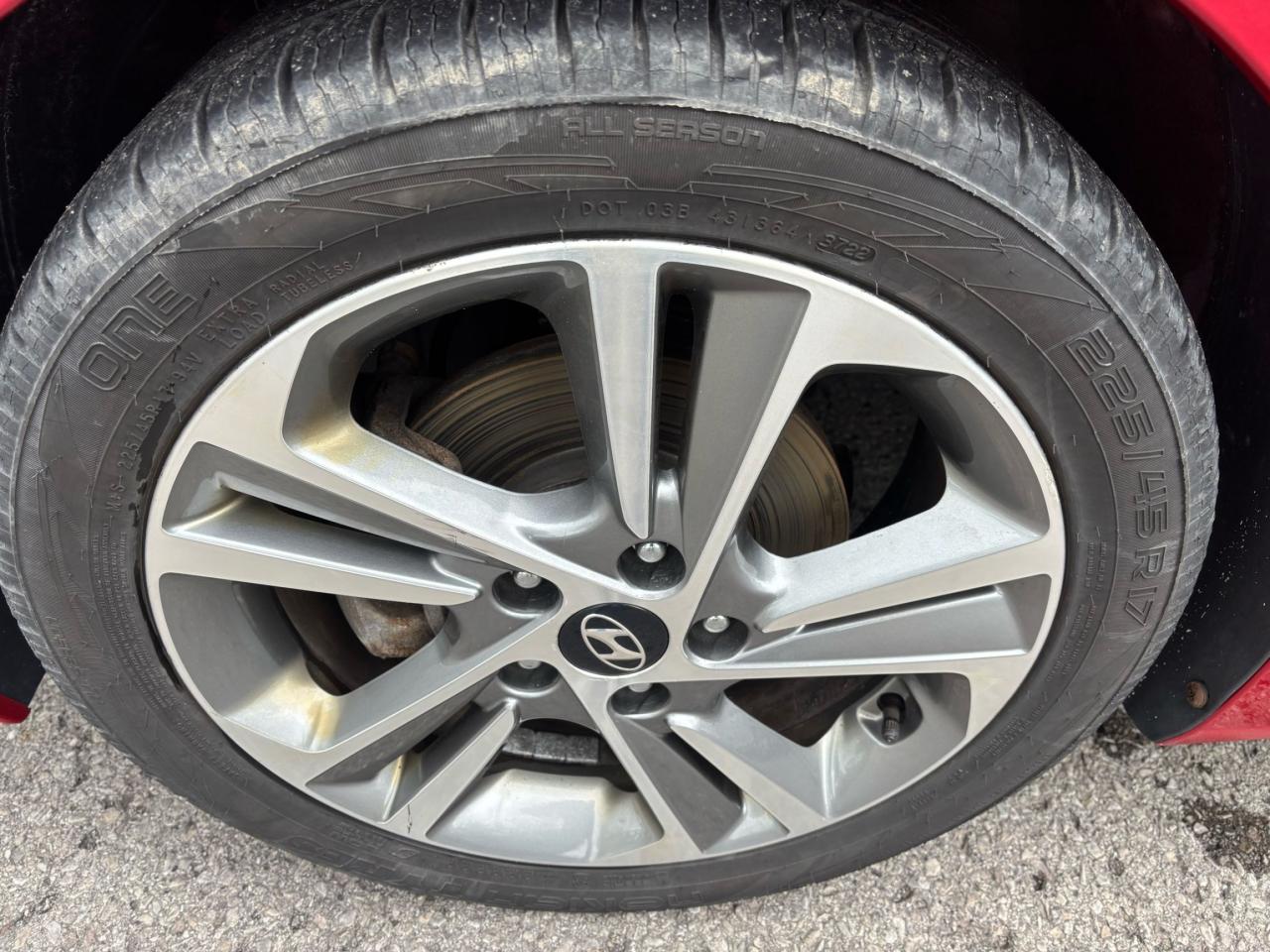 2015 Hyundai Elantra GLS, 6 Speed Manual Transmission, Sunroof, Alloys