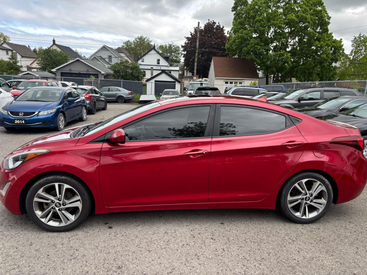 2015 Hyundai Elantra GLS, 6 Speed Manual Transmission, Sunroof, Alloys