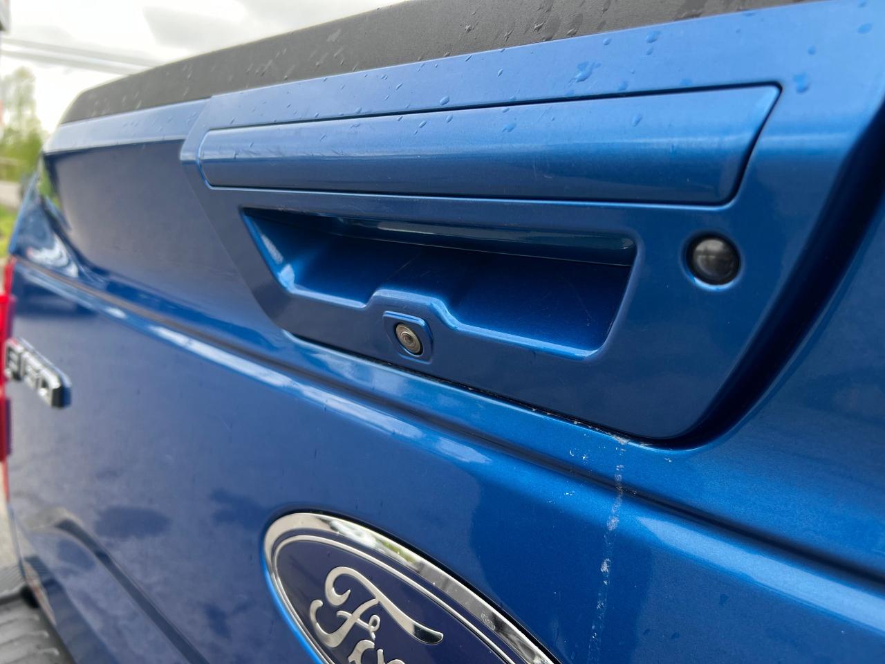 2015 Ford F-150 4WD SUPERCREW 145" LARIAT - Photo #13