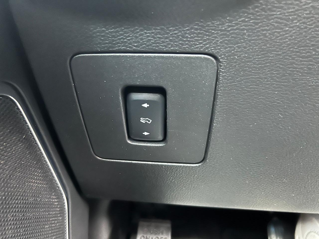 2015 Ford F-150 4WD SUPERCREW 145" LARIAT - Photo #20