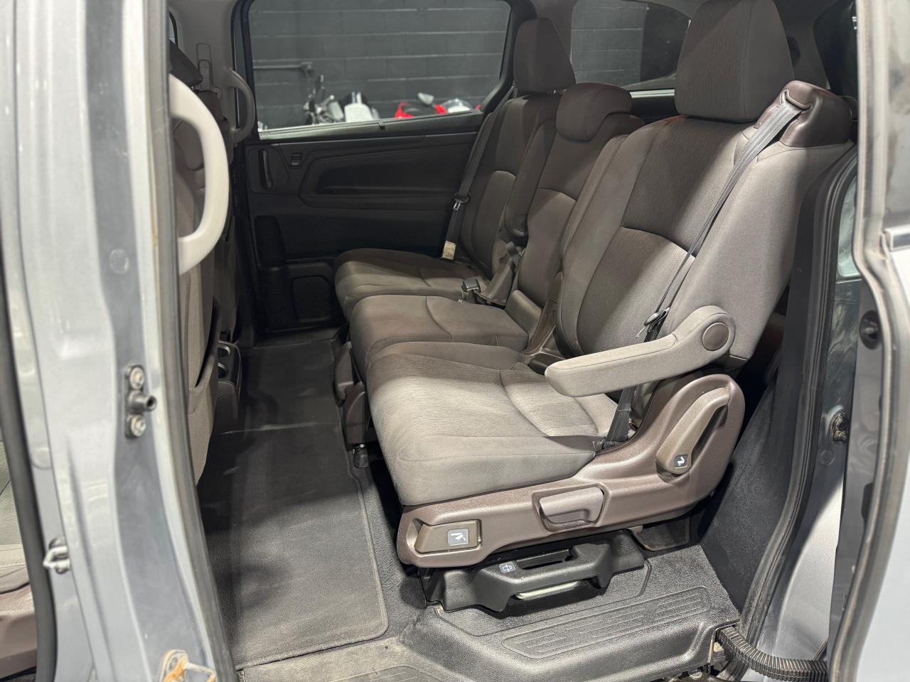 2018 Honda Odyssey EX - Photo #11