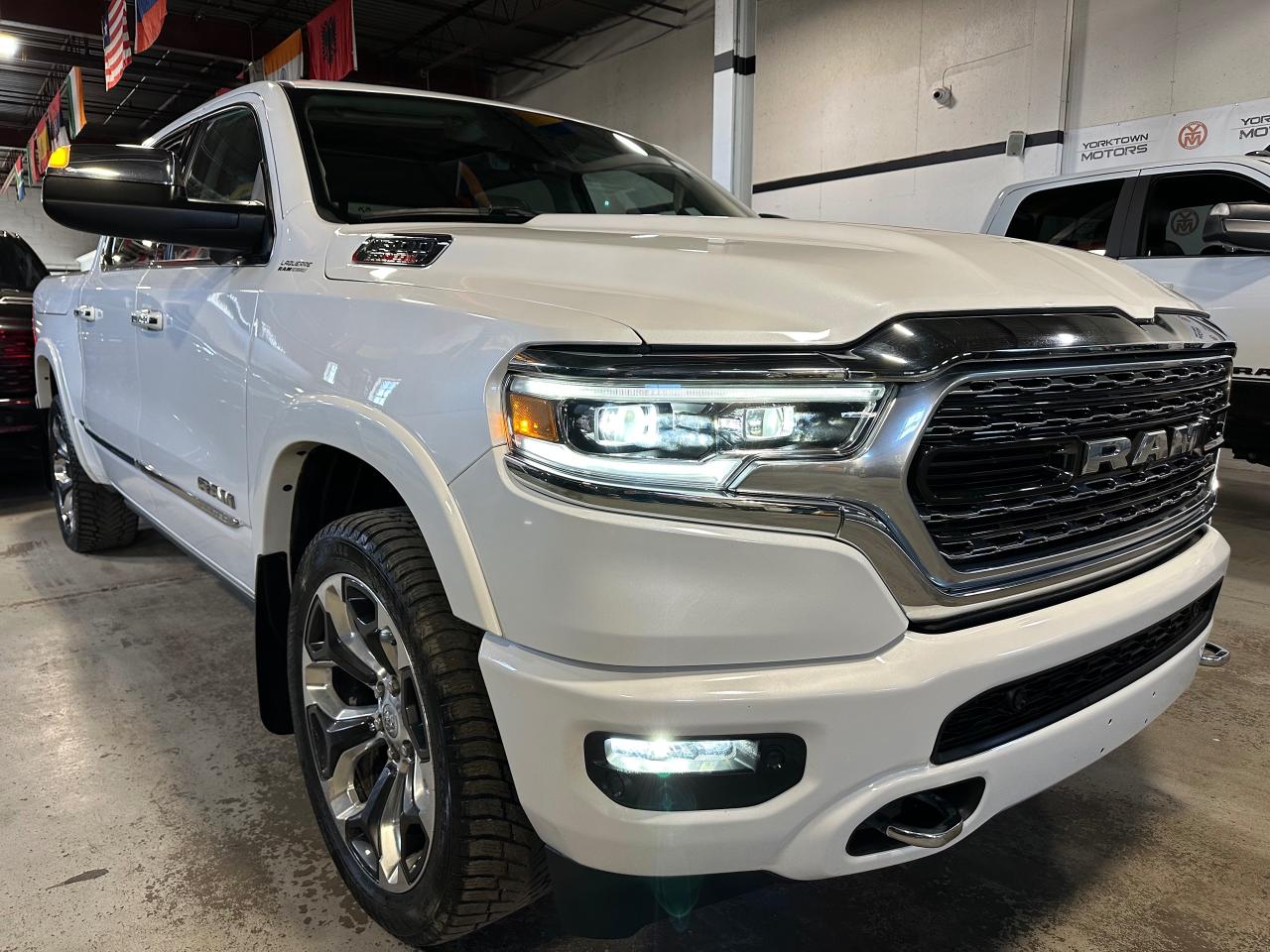 2022 RAM 1500 LIMITIED | CREW CAB | PANO SUNROOF | LEATHER - Photo #4