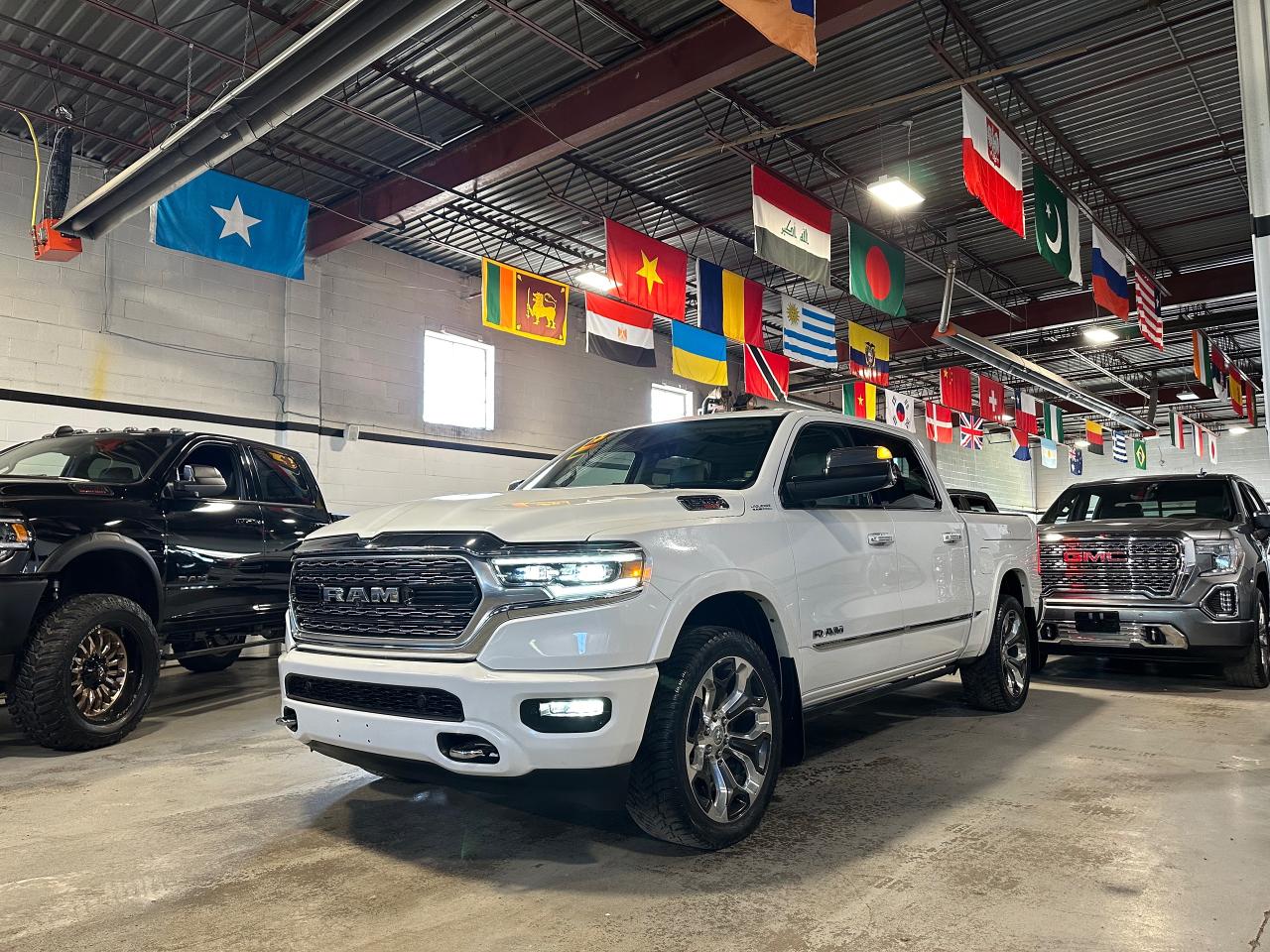 Used 2022 RAM 1500 LIMITIED | CREW CAB | PANO SUNROOF | LEATHER for sale in North York, ON