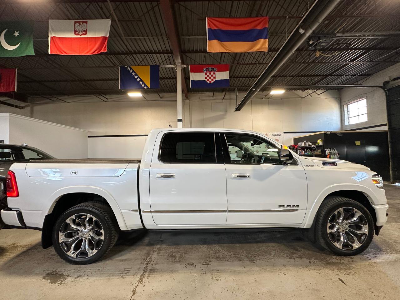2022 RAM 1500 LIMITIED | CREW CAB | PANO SUNROOF | LEATHER - Photo #7