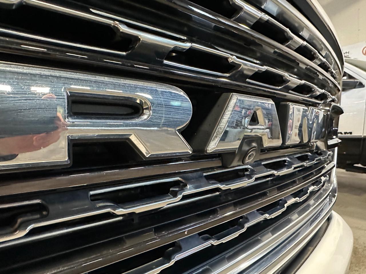 2022 RAM 1500 LIMITIED | CREW CAB | PANO SUNROOF | LEATHER - Photo #3