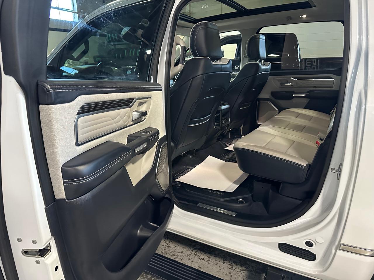 2022 RAM 1500 LIMITIED | CREW CAB | PANO SUNROOF | LEATHER - Photo #28
