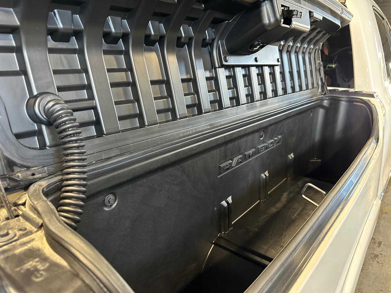 2022 RAM 1500 LIMITIED | CREW CAB | PANO SUNROOF | LEATHER - Photo #27