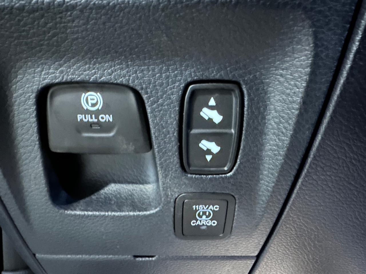 2022 RAM 1500 LIMITIED | CREW CAB | PANO SUNROOF | LEATHER - Photo #39