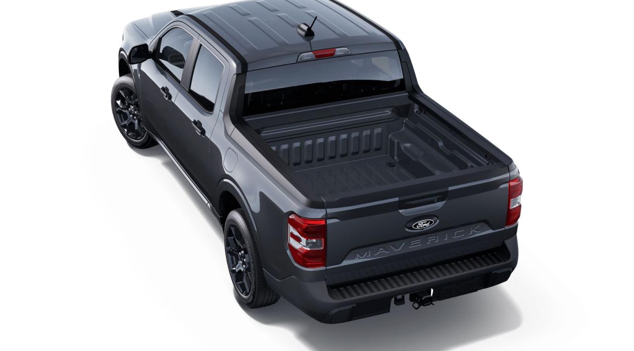 2025 Ford Maverick XLT AWD SuperCrew Photo1