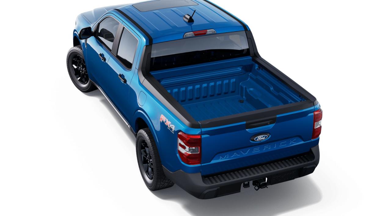 2025 Ford Maverick XLT AWD SuperCrew Photo1