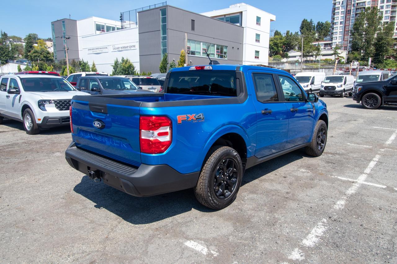 2025 Ford Maverick XLT AWD SuperCrew Photo4