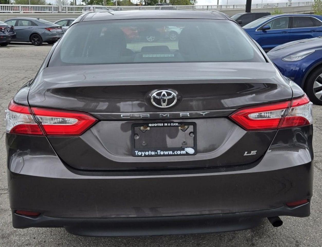 2018 Toyota Camry LE / HEATED SEATS / SMART CRUISE / BLUETOOTH - Photo #4