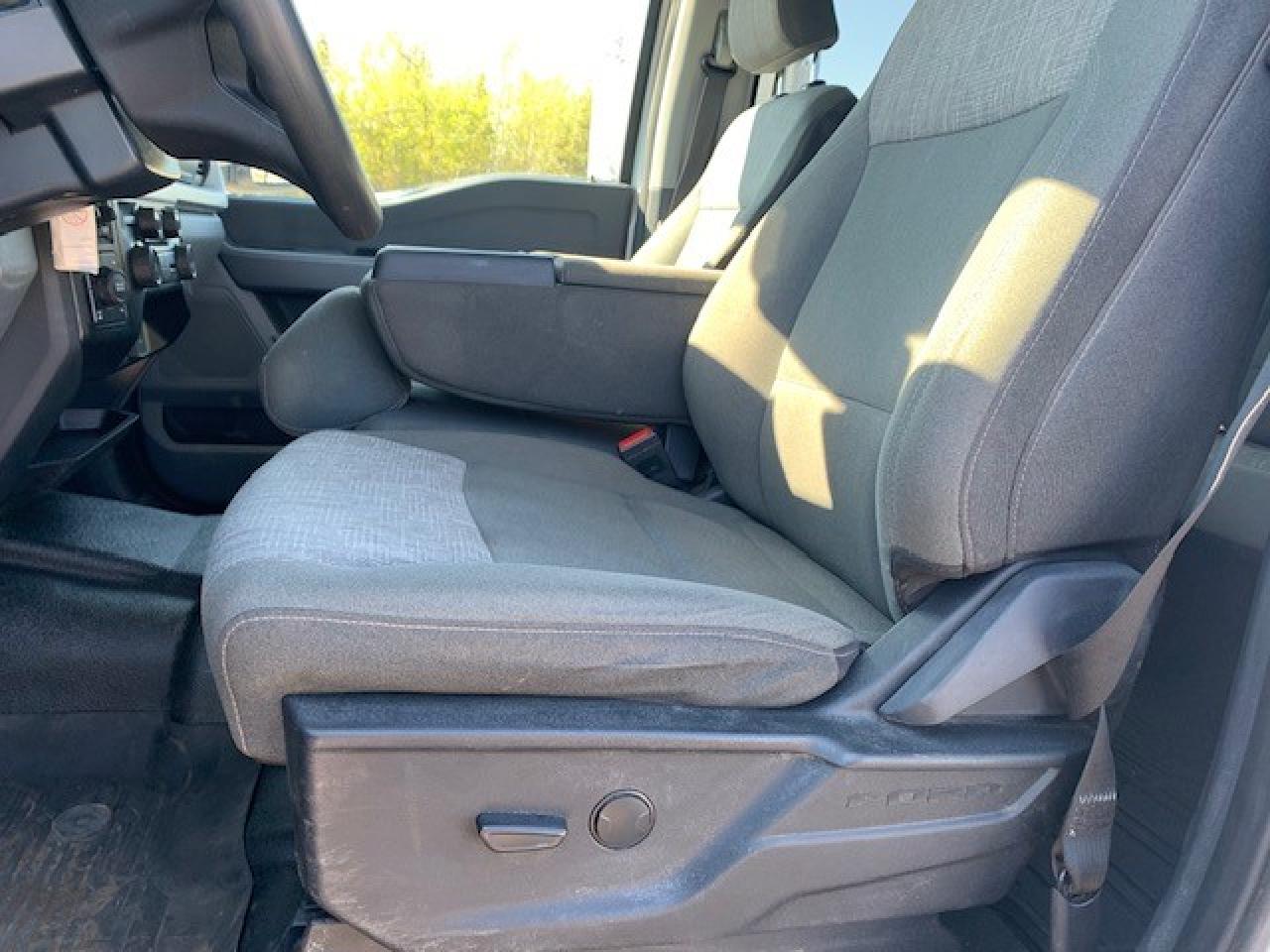 2023 Ford F-250 XLT - Photo #6
