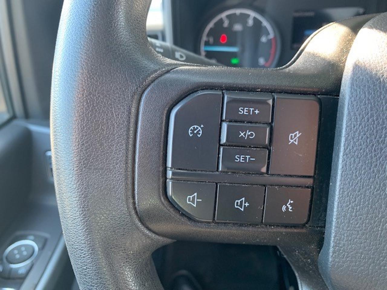 2023 Ford F-250 XLT - Photo #9