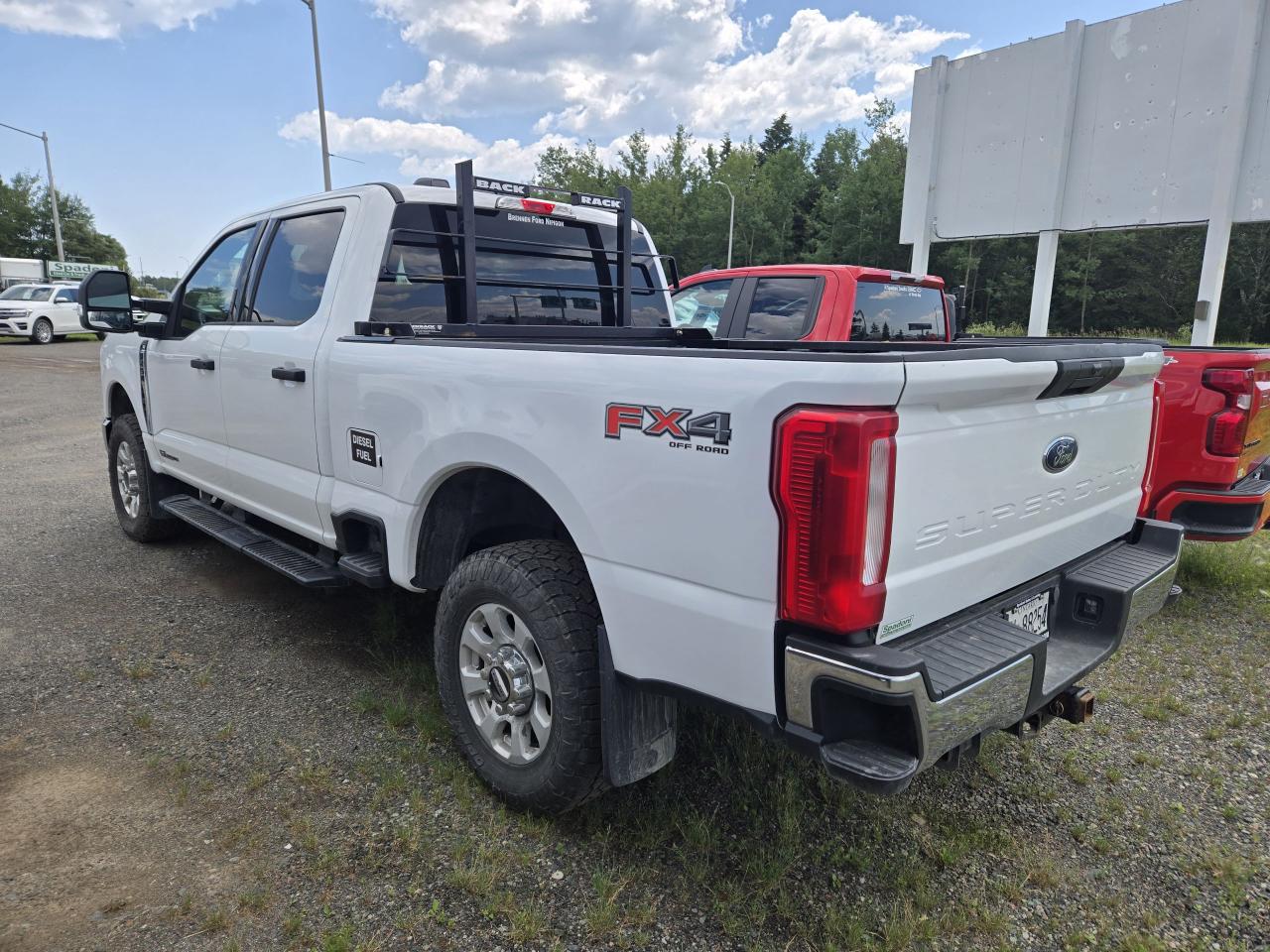 2023 Ford F-250 XLT - Photo #6