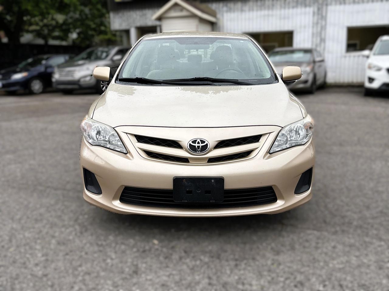 2011 Toyota Corolla 4DR SDN AUTO CE Photo3