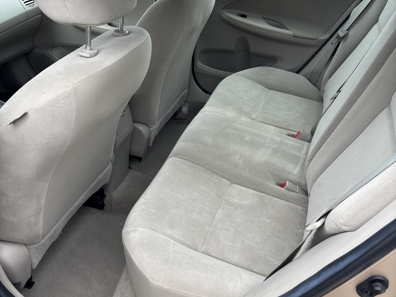 2011 Toyota Corolla 4DR SDN AUTO CE Photo33