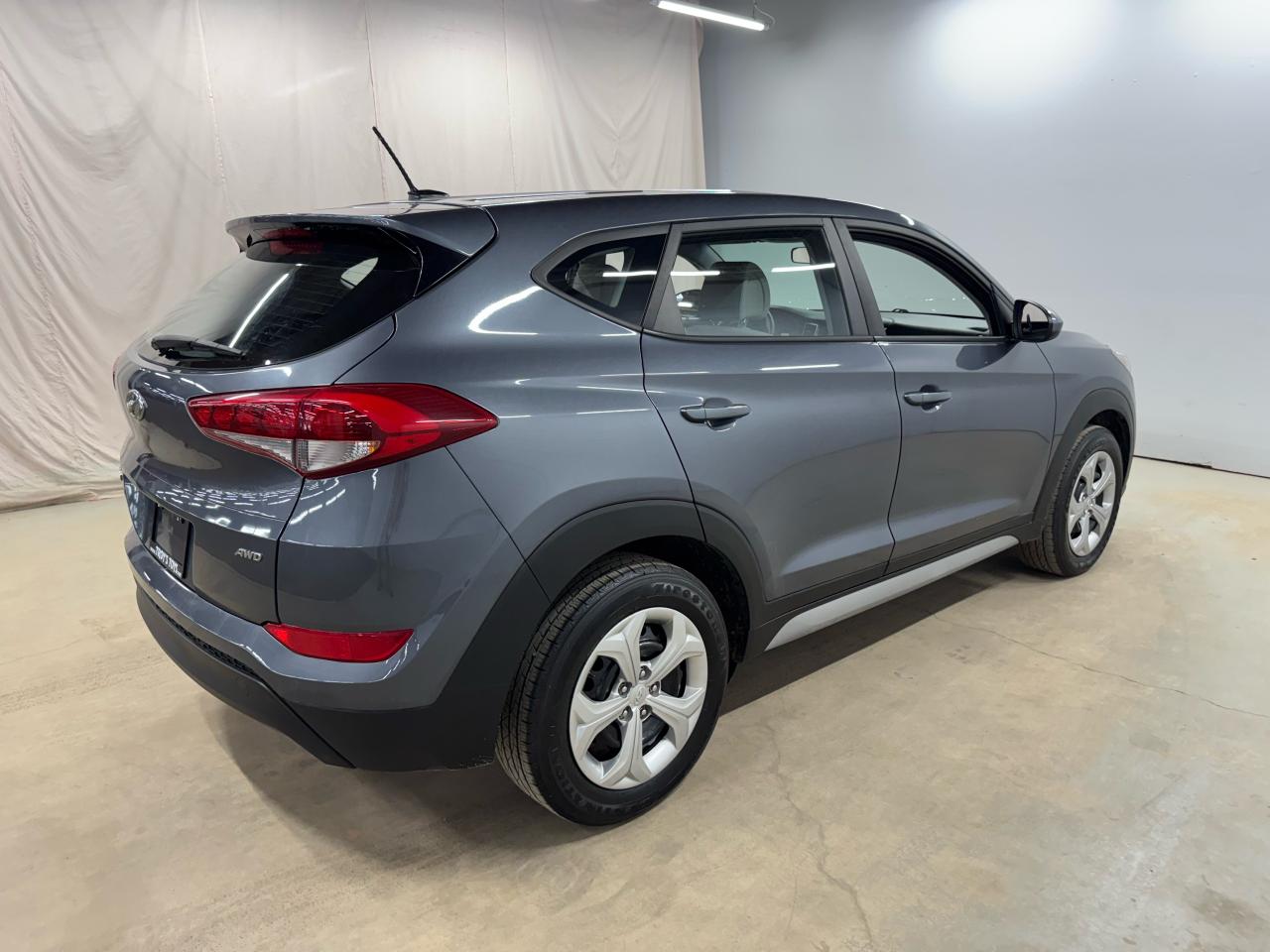 2017 Hyundai Tucson AWD 4dr 2.0L Photo28