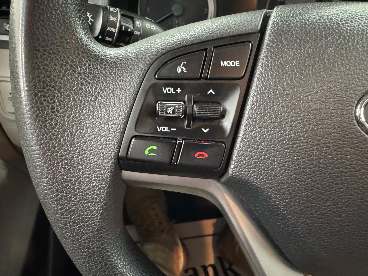 2017 Hyundai Tucson AWD 4dr 2.0L Photo36