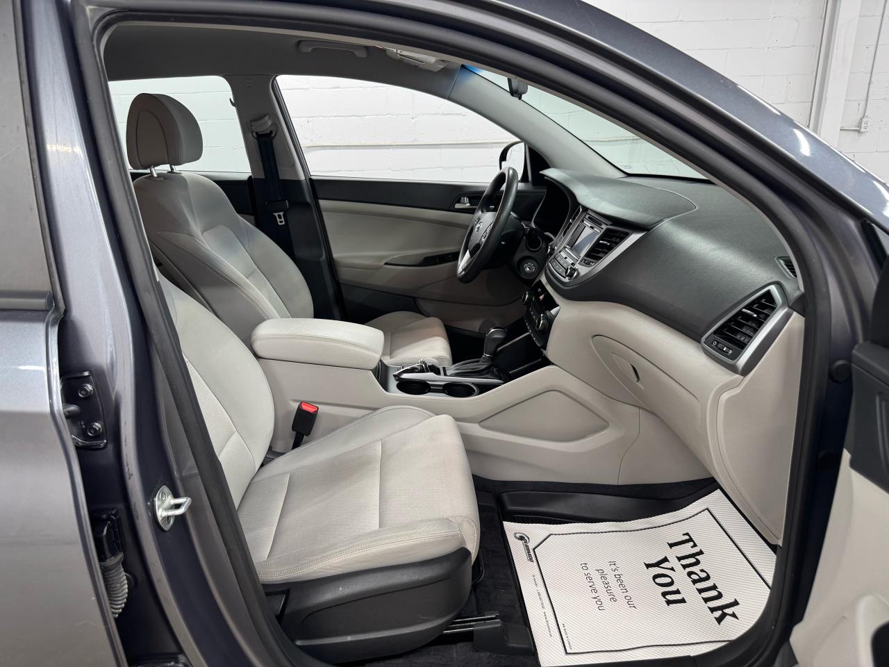 2017 Hyundai Tucson AWD 4dr 2.0L Photo32